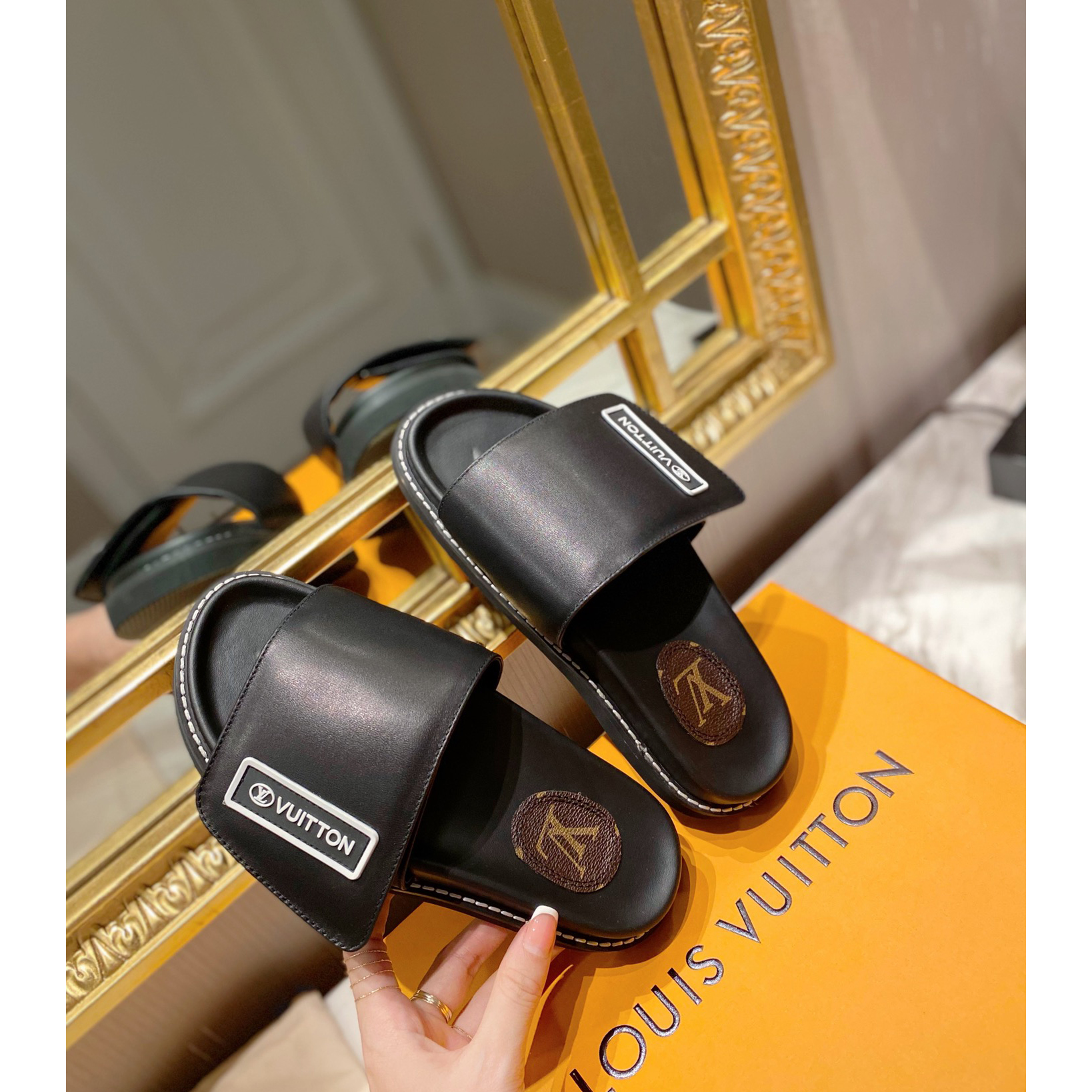 Louis Vuitton Monogram Slipper - 