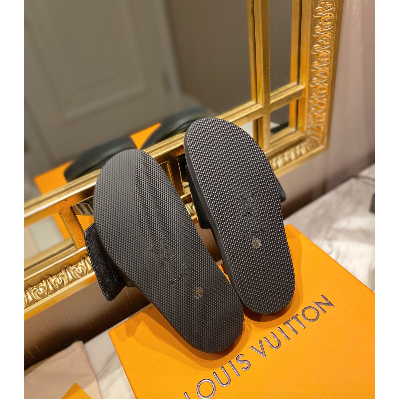 Louis Vuitton Monogram Slipper - 