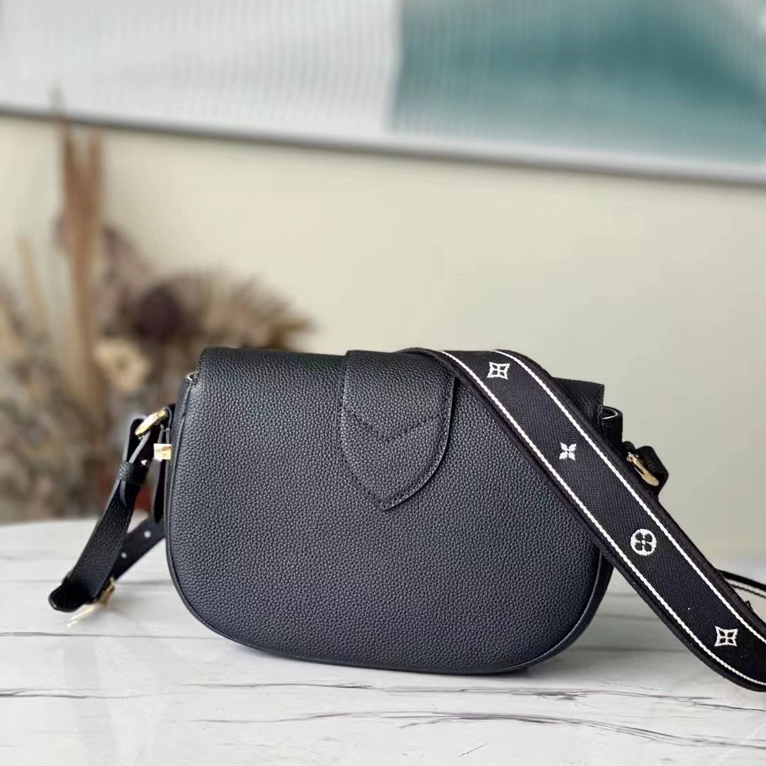 Louis Vuitton  Black Shoulder Bag （25-17.5-8CM） - PerfectKickZ