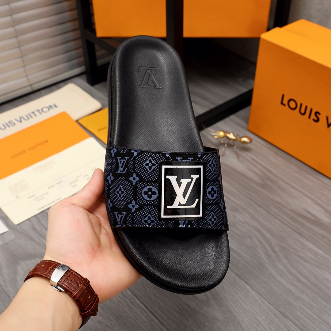 Louis Vuitton Monogram Slippers - 