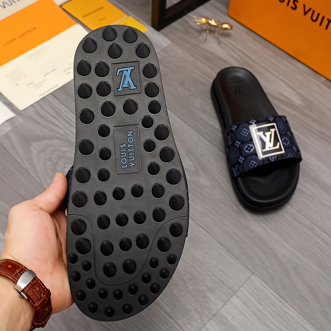 Louis Vuitton Monogram Slippers - 