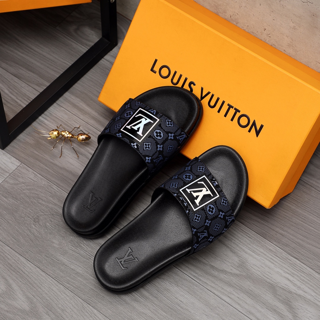 Louis Vuitton Monogram Slippers - 