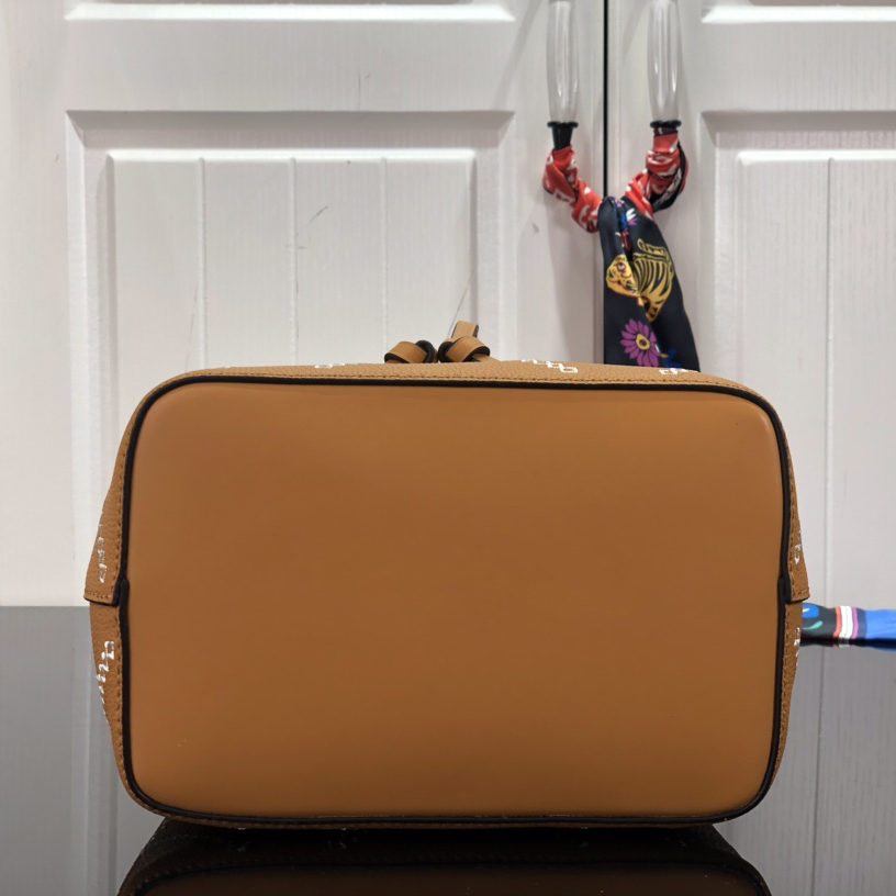 Louis Vuitton Monogram Bucket Bag （20*20*13cm） - 