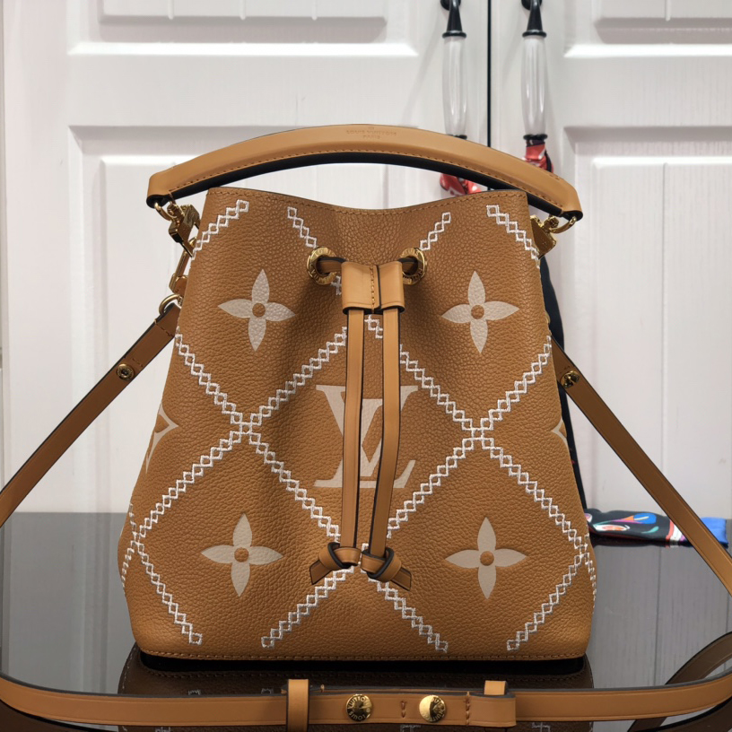 Louis Vuitton Monogram Bucket Bag （20*20*13cm） - PerfectKickZ