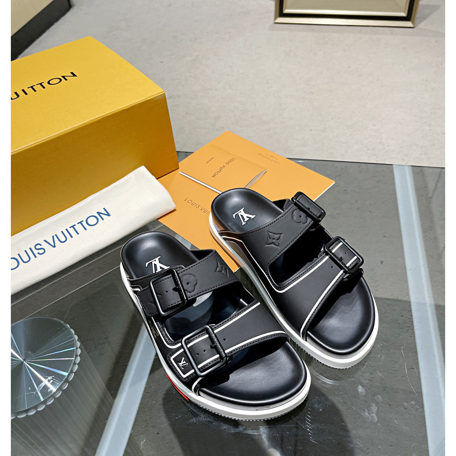 Louis Vuitton Men's Trainer Slippers - PerfectKickZ