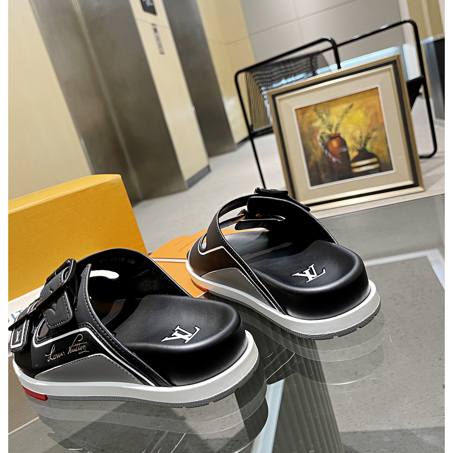 Louis Vuitton Men's Trainer Slippers - PerfectKickZ