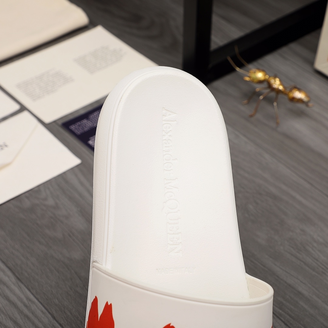 Alexander Mqueen Logo Slipper - 