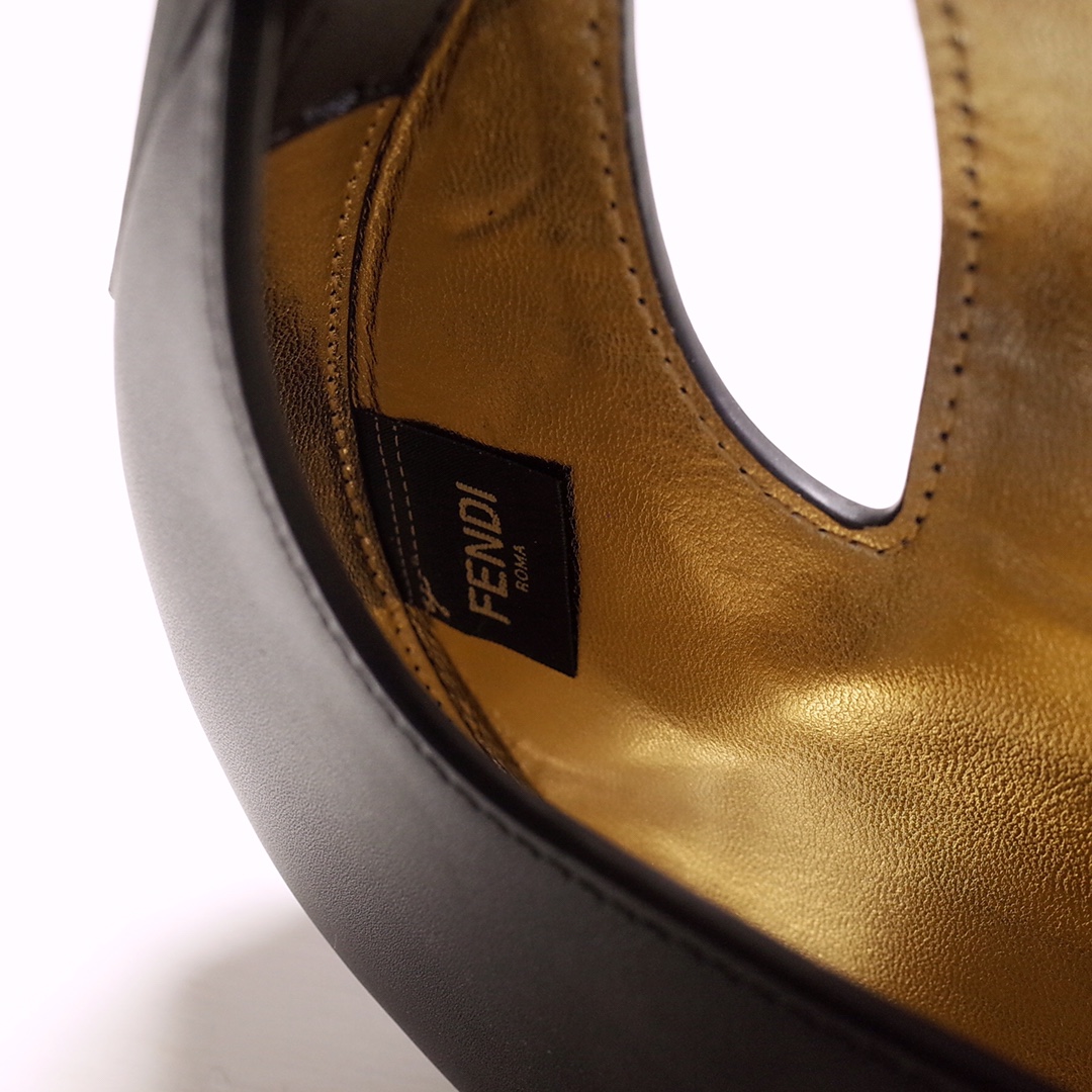 Fendi Cookie Black Leather Mini Handbag（22-17.5-4.5cm） - PerfectKickZ