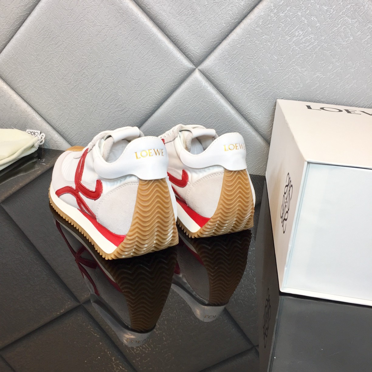 Loewe Flow Runner In Calfskin - PerfectKickZ
