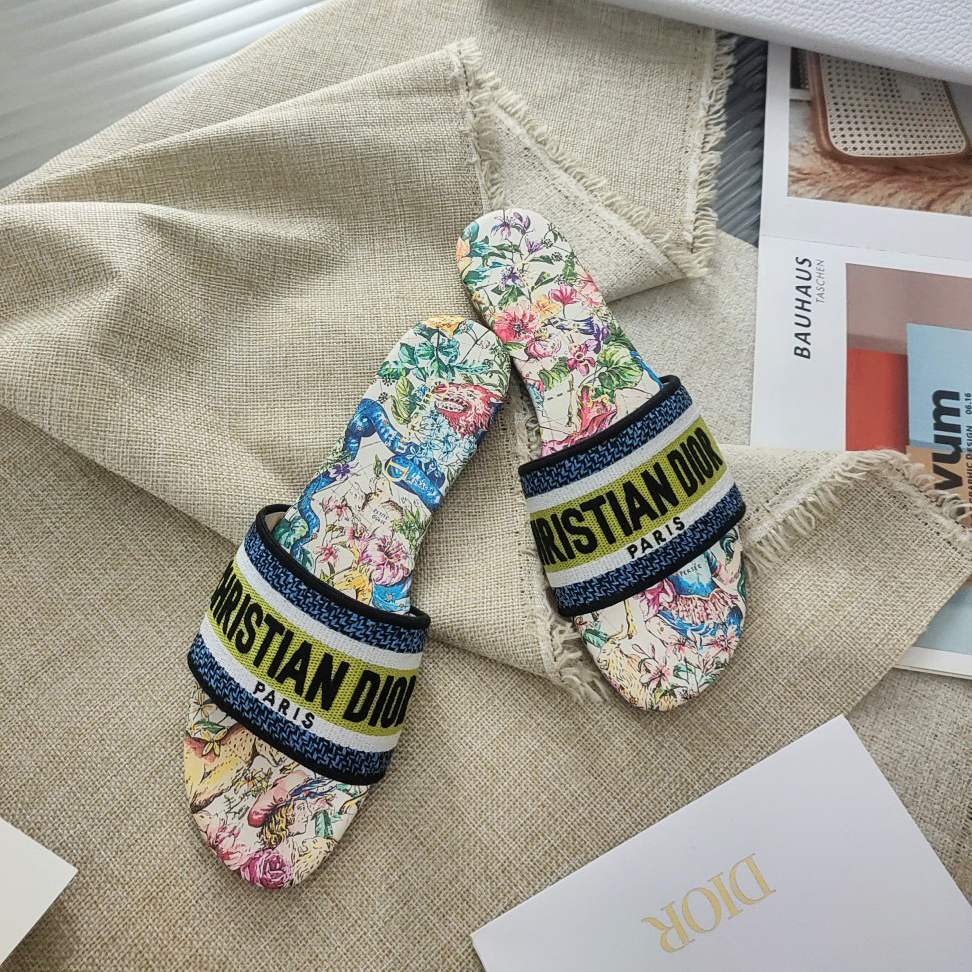 Dior Black Multicolor Embroidered Cotton With D-Constellation Motif Dway Slide - PerfectKickZ