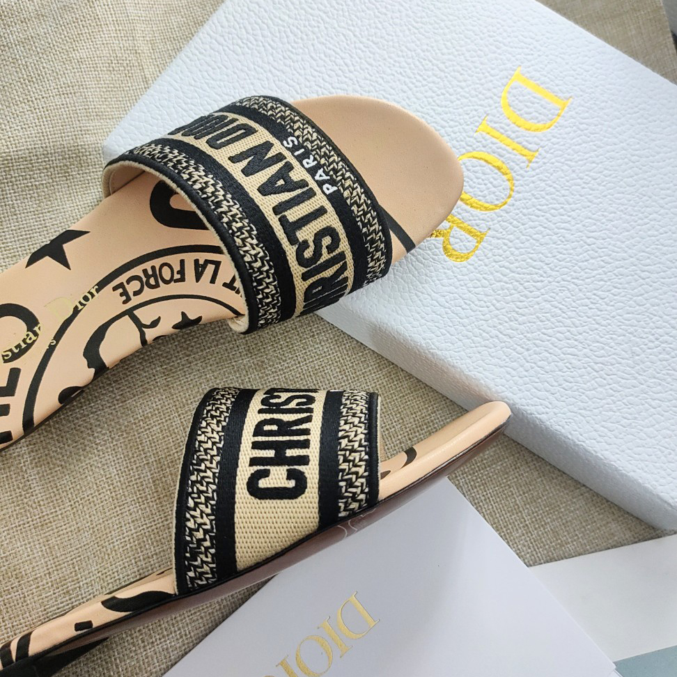 Dior Beige Jute Canvas Embroidered with Dior Union Motif Dway Slide - PerfectKickZ