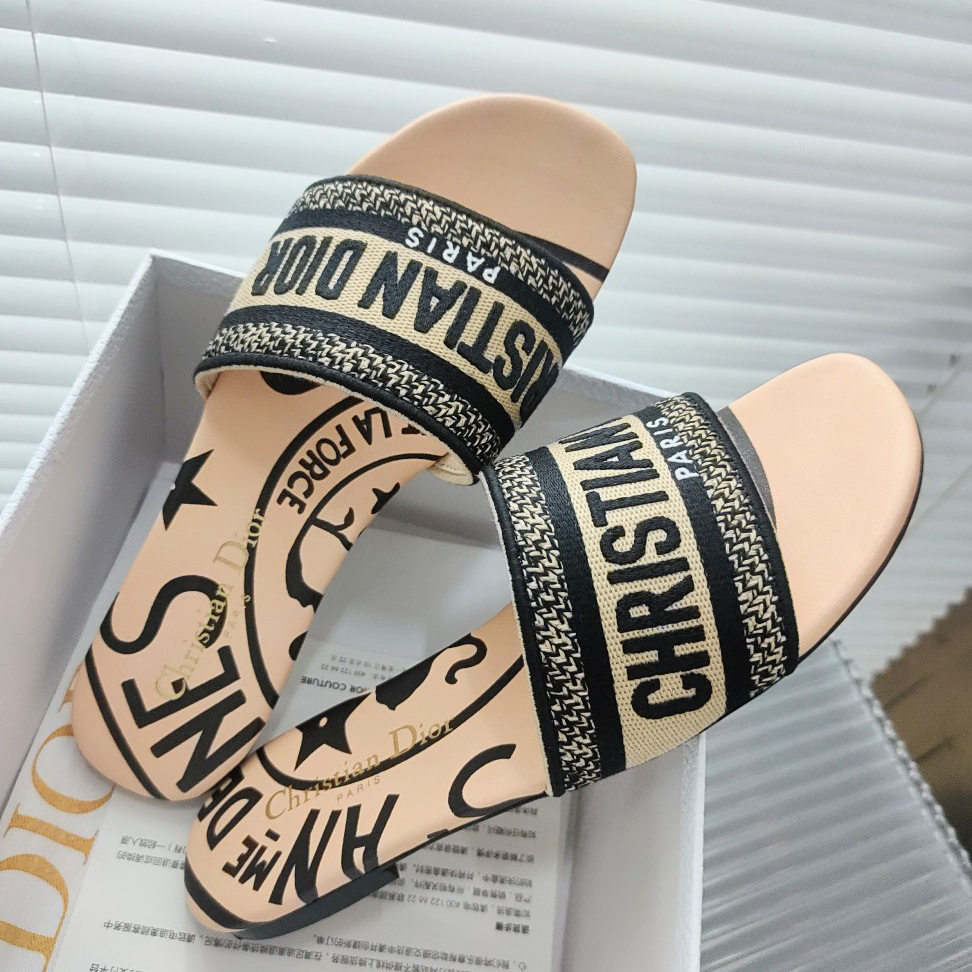 Dior Beige Jute Canvas Embroidered with Dior Union Motif Dway Slide - PerfectKickZ