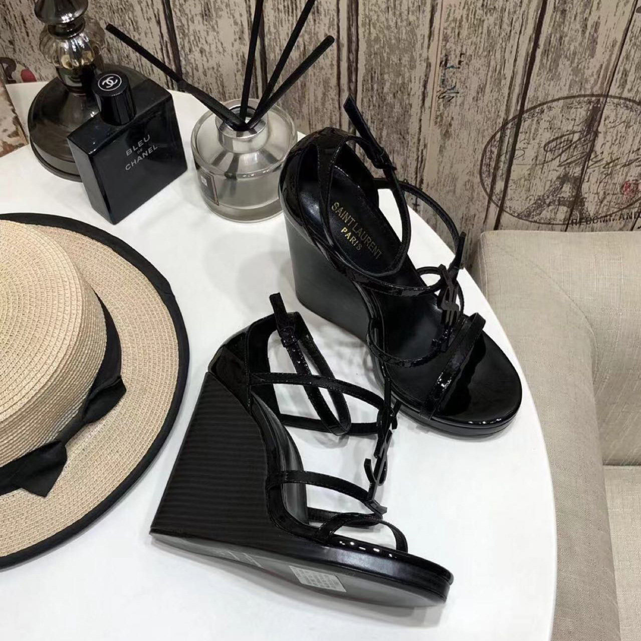 Saint Laurent Cassandra Wedge Espadrilles In Leather With Black Monogram - 