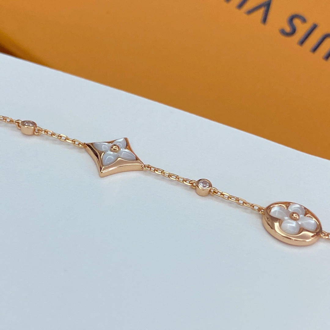 Louis Vuitton Color Blossom BB Multi-Motifs Bracelet   Q95650 - PerfectKickZ