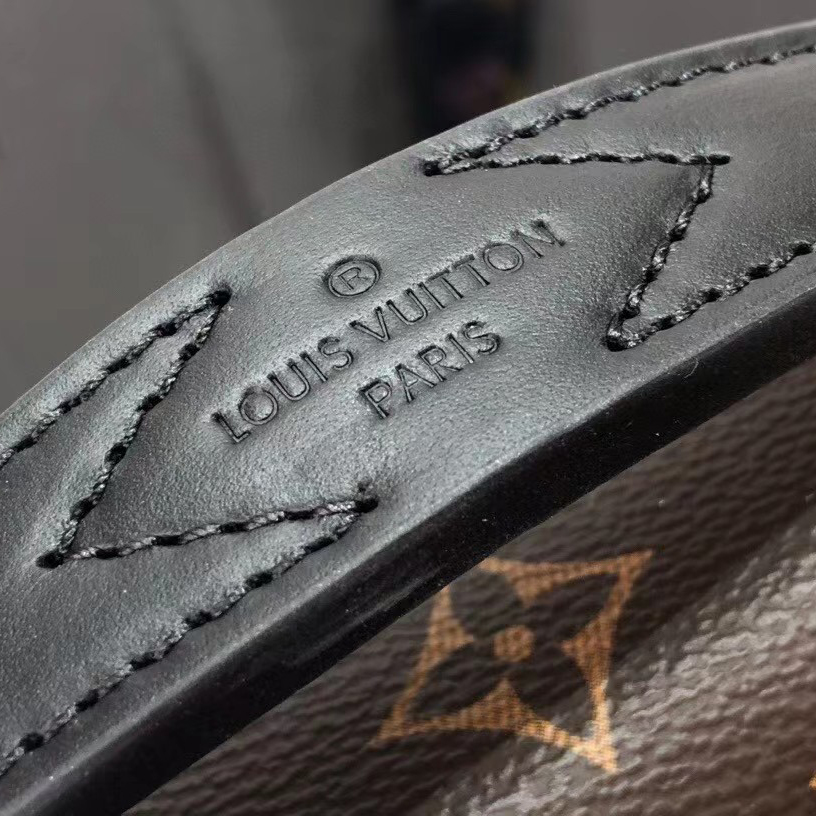 Louis Vuitton S Lock Sling Bag(21-15-4cm)    M45807 - PerfectKickZ