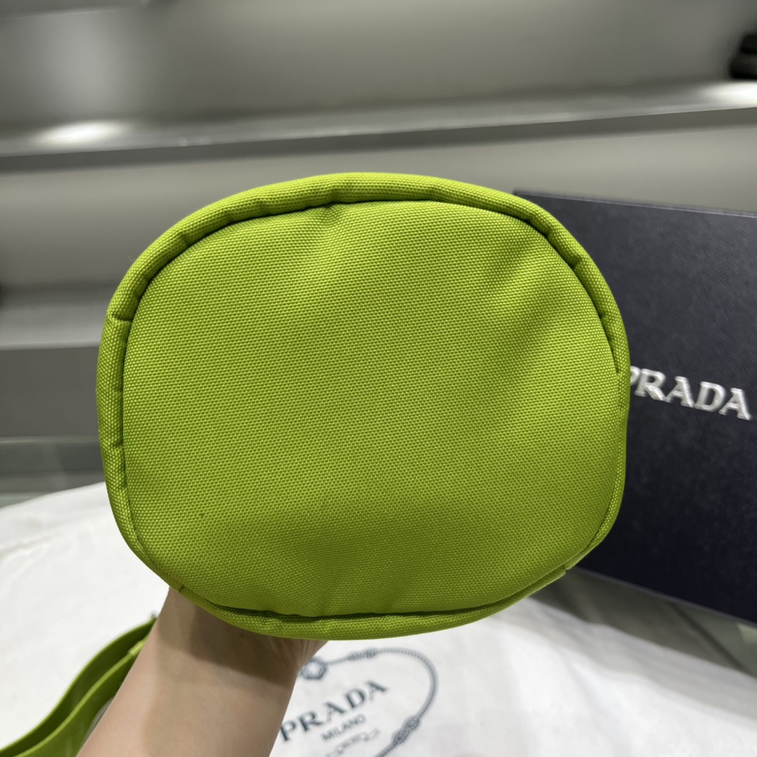 Prada Canvas Shoulder Bag(21-15-15cm)   2VH147 - PerfectKickZ