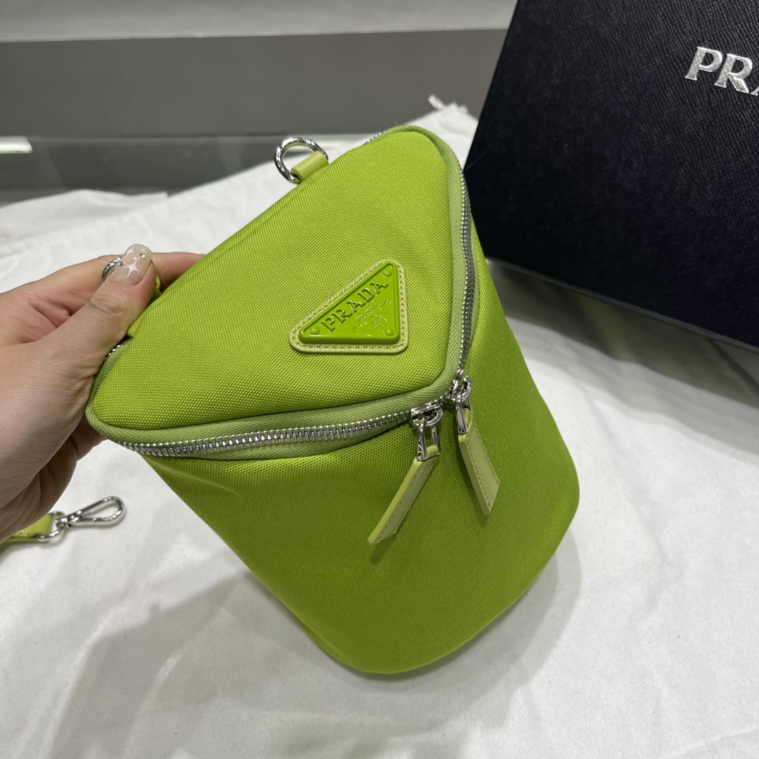 Prada Canvas Shoulder Bag(21-15-15cm)   2VH147 - PerfectKickZ