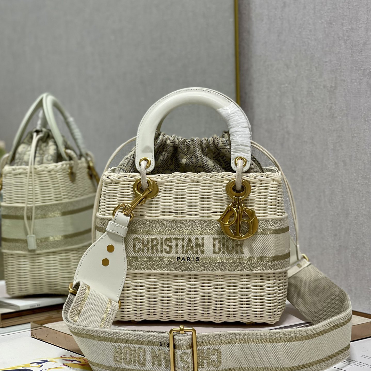 Dior Medium Lady Dior Bag(24-20-11cm) - PerfectKickZ