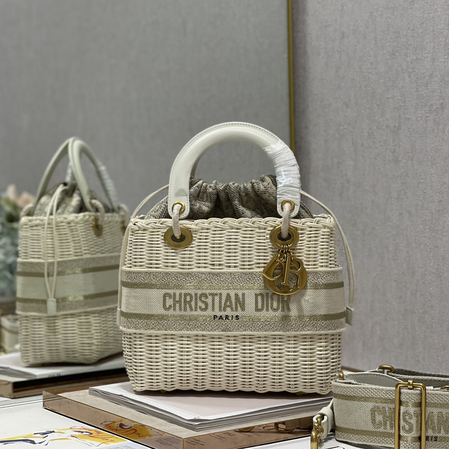 Dior Medium Lady Dior Bag(24-20-11cm) - PerfectKickZ