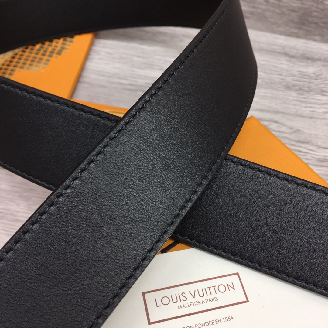 Louis Vuitton Shape 40MM Reversible Belt - PerfectKickZ