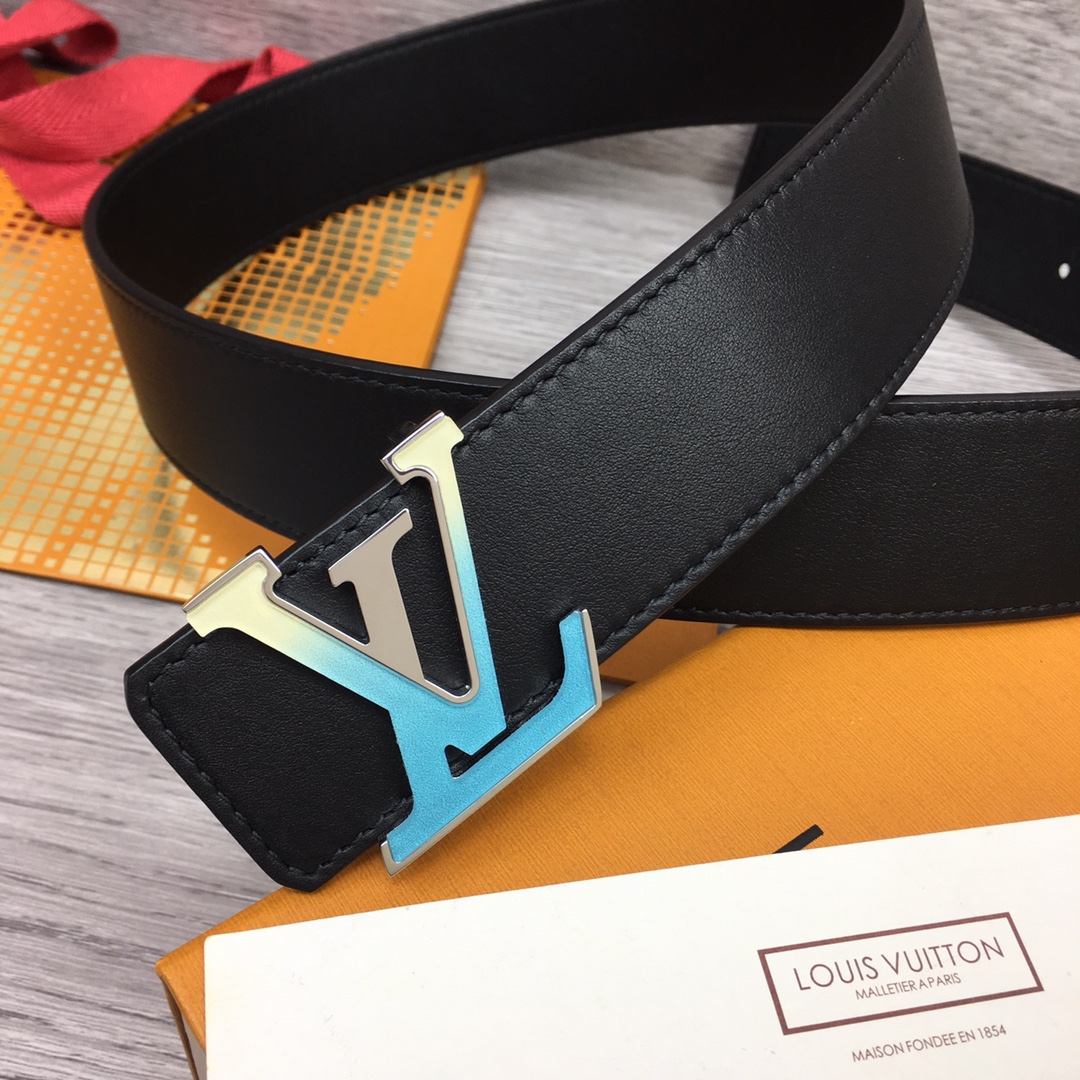 Louis Vuitton Shape 40MM Reversible Belt - PerfectKickZ