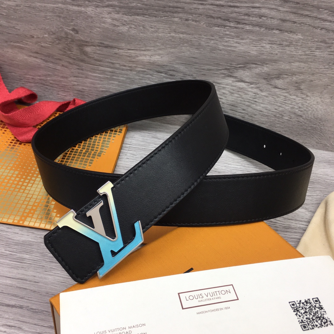 Louis Vuitton Shape 40MM Reversible Belt - PerfectKickZ