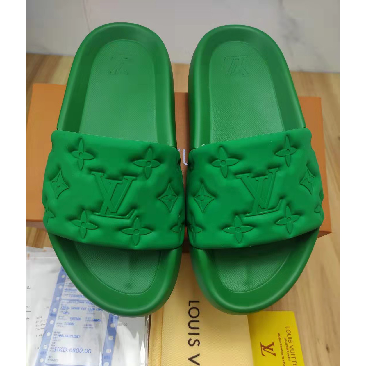 Louis Vuitton Waterfront Mule  1AA5OH - PerfectKickZ