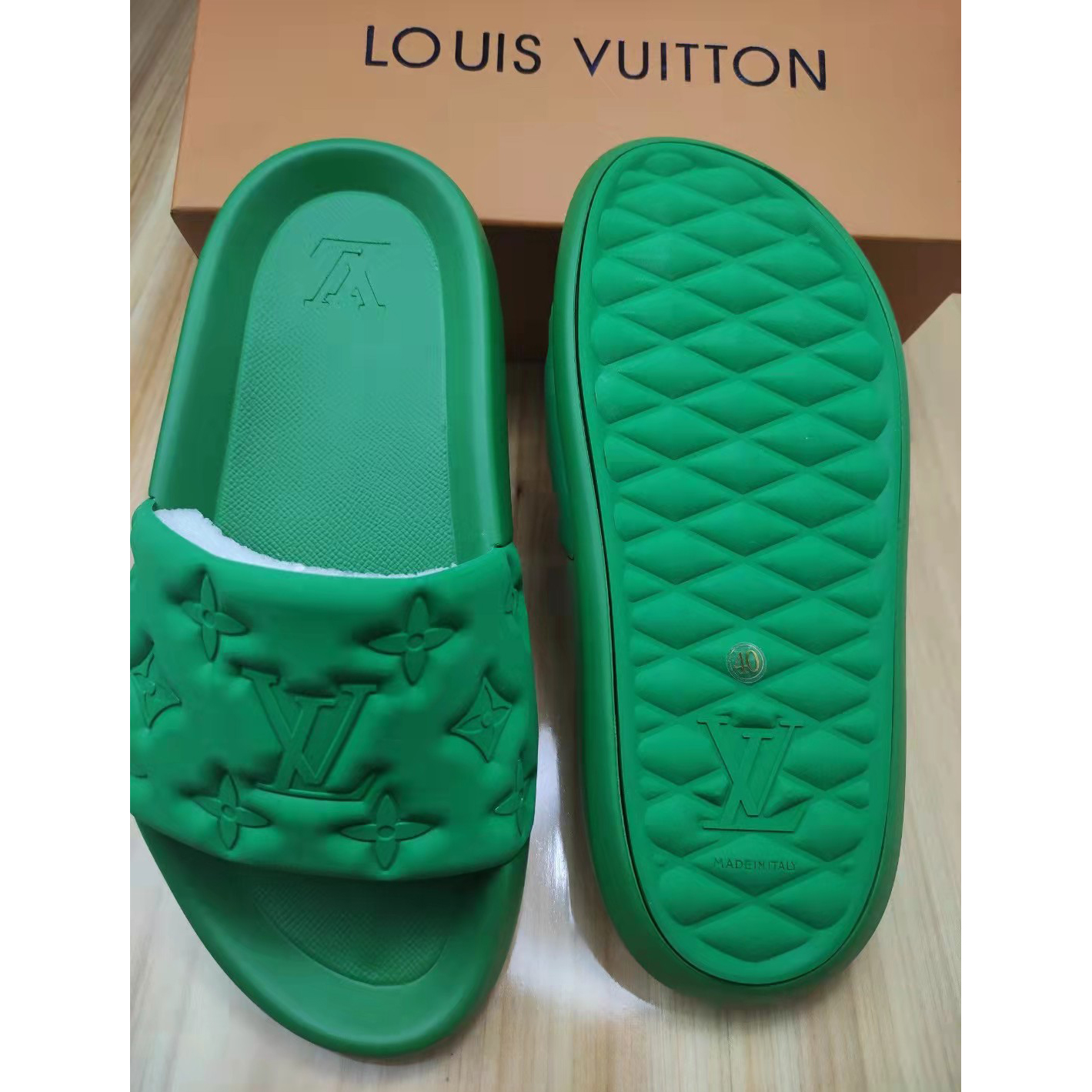 Louis Vuitton Waterfront Mule  1AA5OH - PerfectKickZ