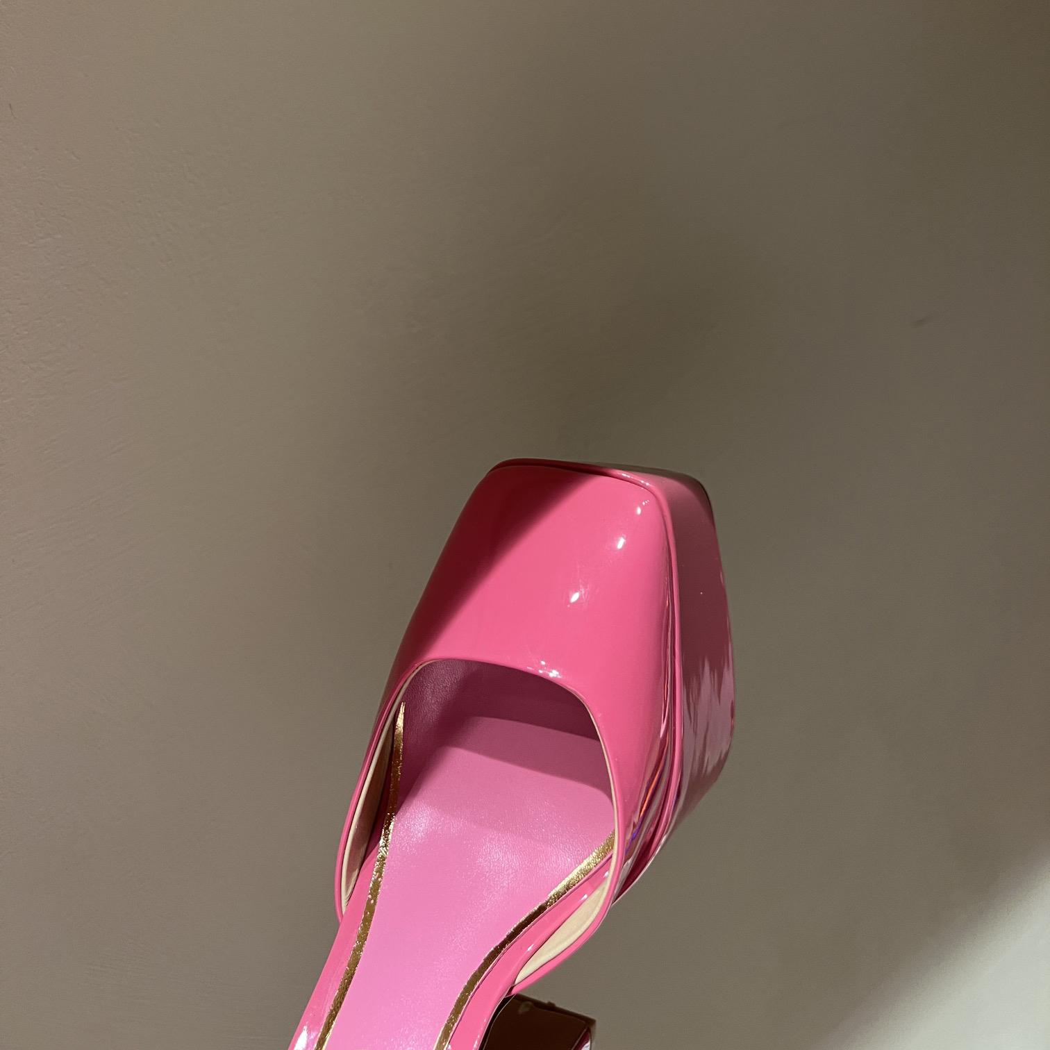 Valenti Garavani Tan-Go Platform Pump In Patent Leather  155 MM - PerfectKickZ