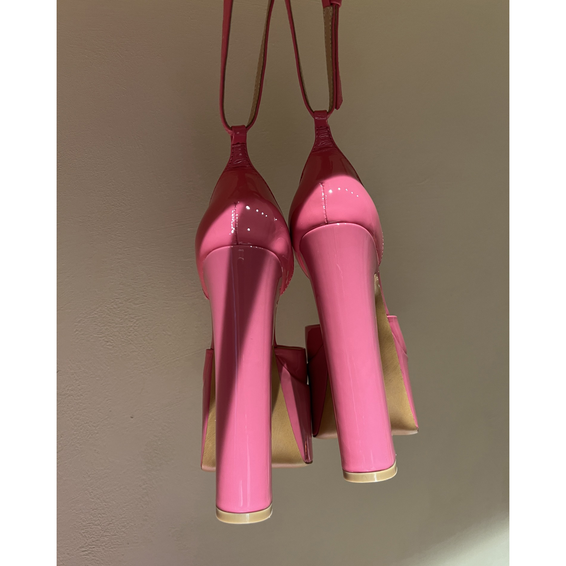 Valenti Garavani Tan-Go Platform Pump In Patent Leather  155 MM - PerfectKickZ