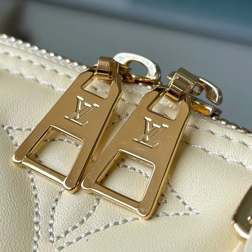 Louis Vuitton Alma BB Handbag(24.5-18-12CM)  M59821 - PerfectKickZ