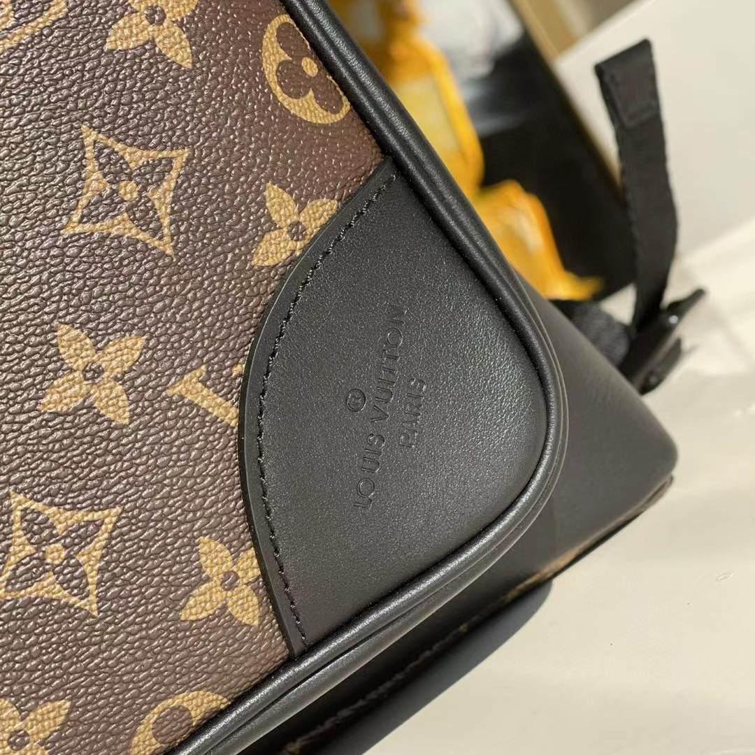 Louis Vuitton Dean Backpack(31-41.5-15cm)   M45335 - PerfectKickZ