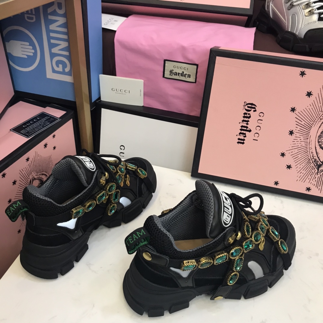 Gucci Logo Sneaker - PerfectKickZ