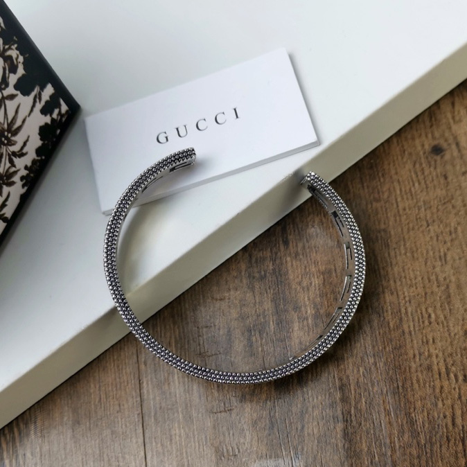 Gucci Silver Bracelet With Square G - PerfectKickZ