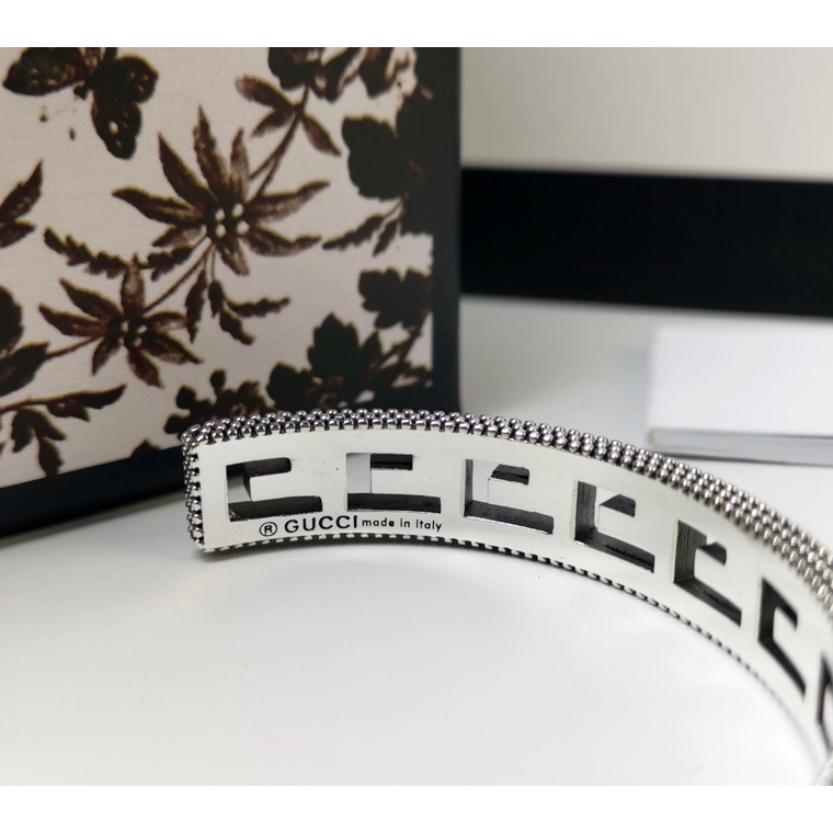 Gucci Silver Bracelet With Square G - PerfectKickZ