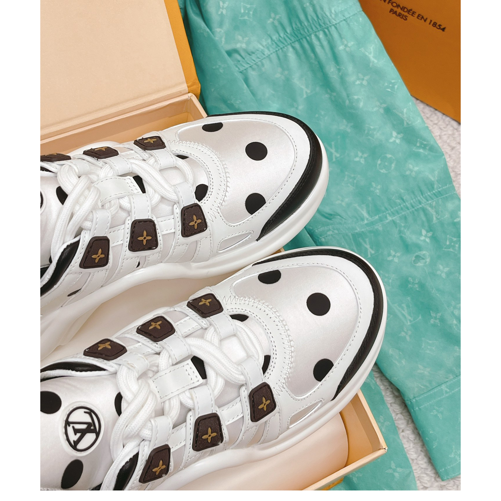 Louis Vuitton LV Archlight Sneaker     1AA0ON - PerfectKickZ