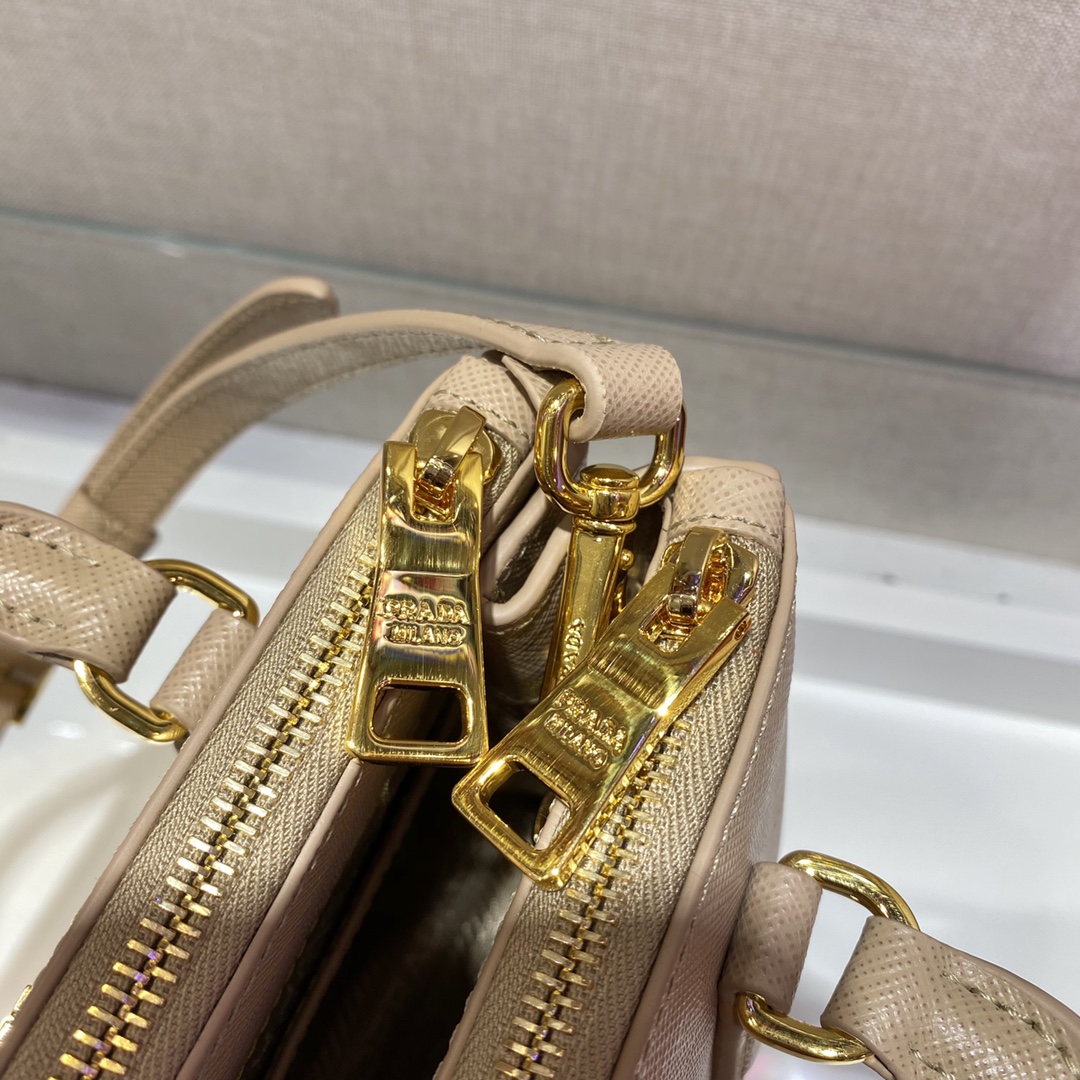 Prada Galleria Saffiano Leather Micro-Bag(20-14.5-9.5cm)   1BA906 - PerfectKickZ
