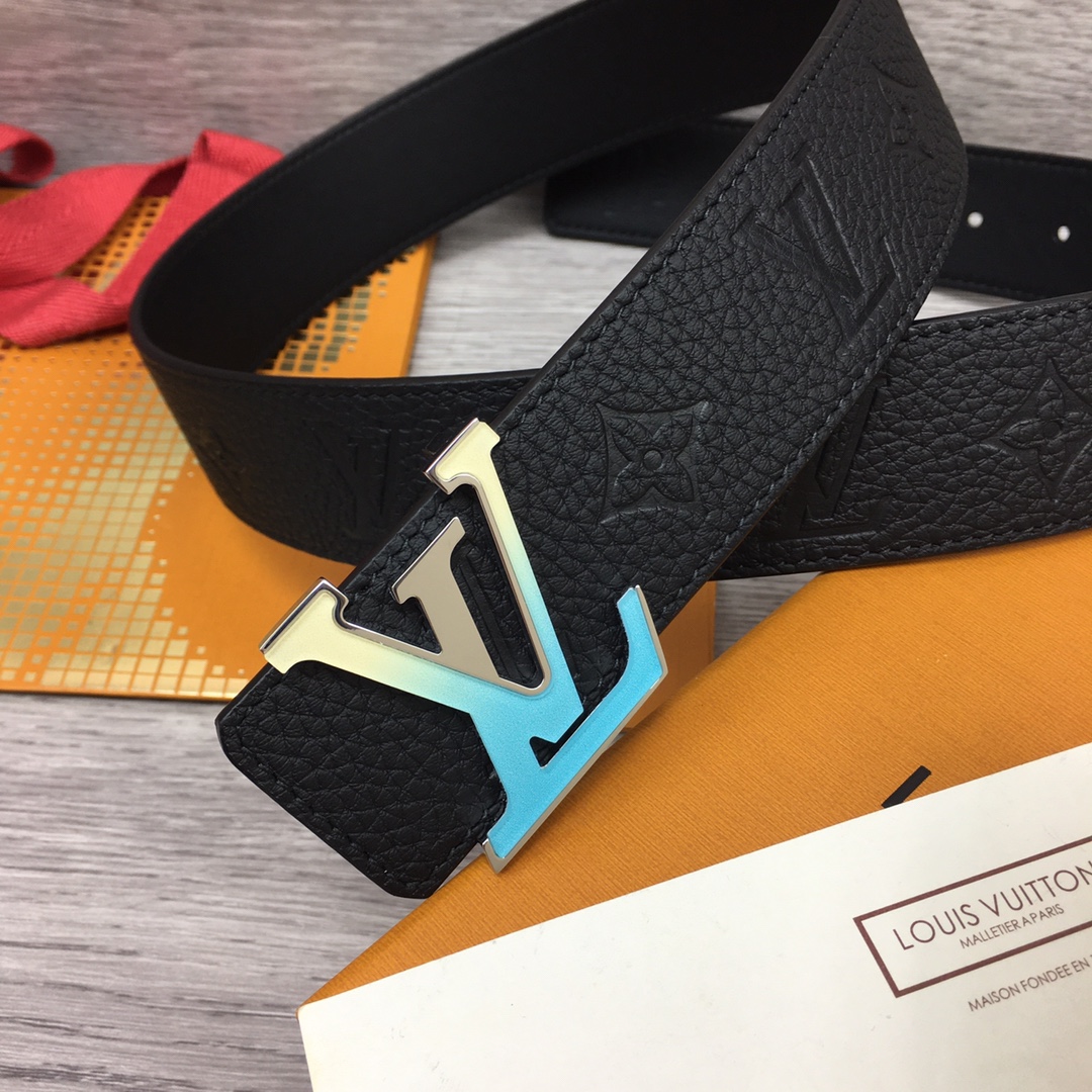 Louis Vuitton Shape 40MM Reversible Belt - PerfectKickZ