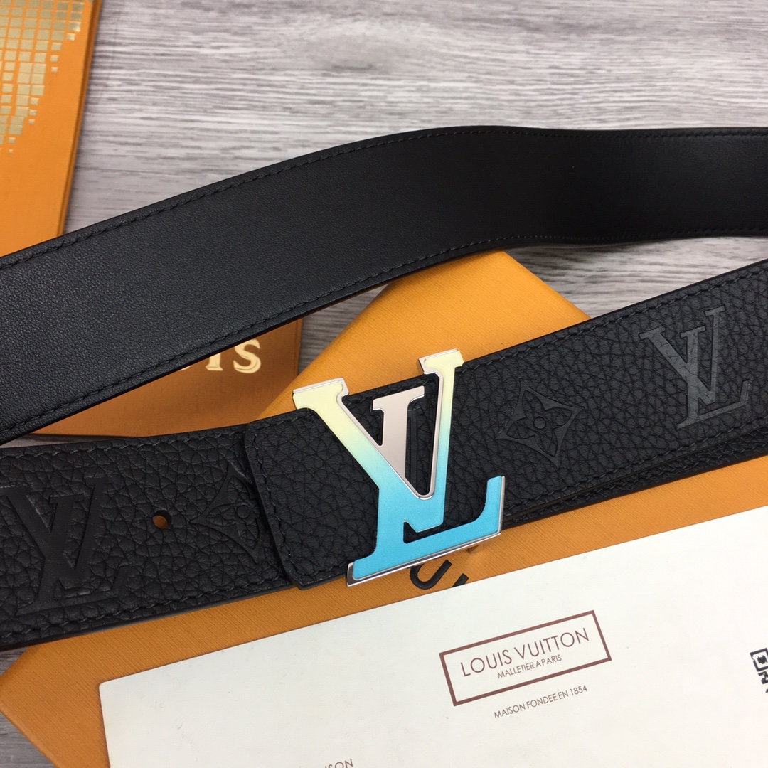 Louis Vuitton Shape 40MM Reversible Belt - PerfectKickZ