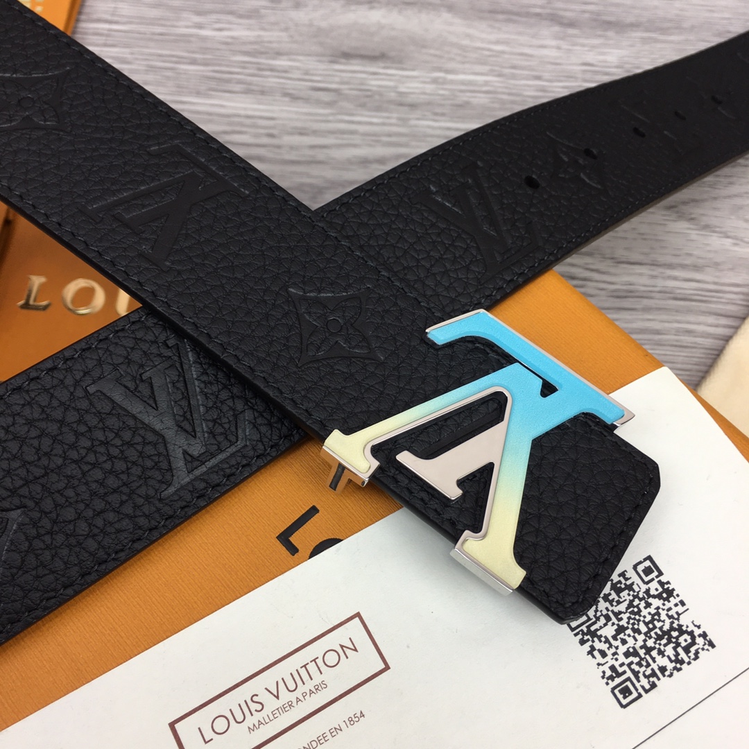 Louis Vuitton Shape 40MM Reversible Belt - PerfectKickZ