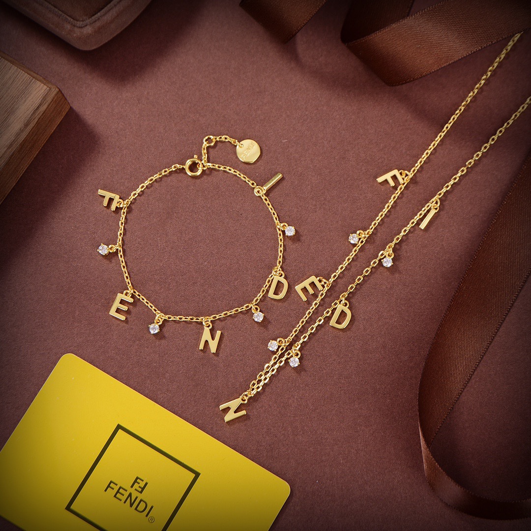 Fendi Signature Gold-Coloured Necklace - PerfectKickZ