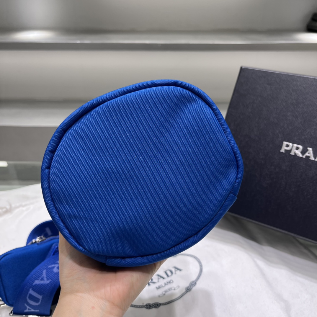 Prada Canvas Shoulder Bag(21-15-15cm)   2VH147 - 
