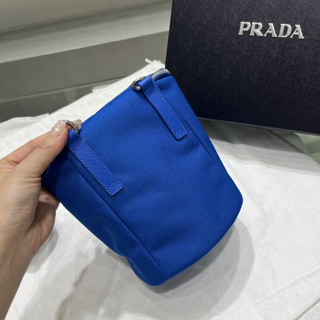 Prada Canvas Shoulder Bag(21-15-15cm)   2VH147 - 