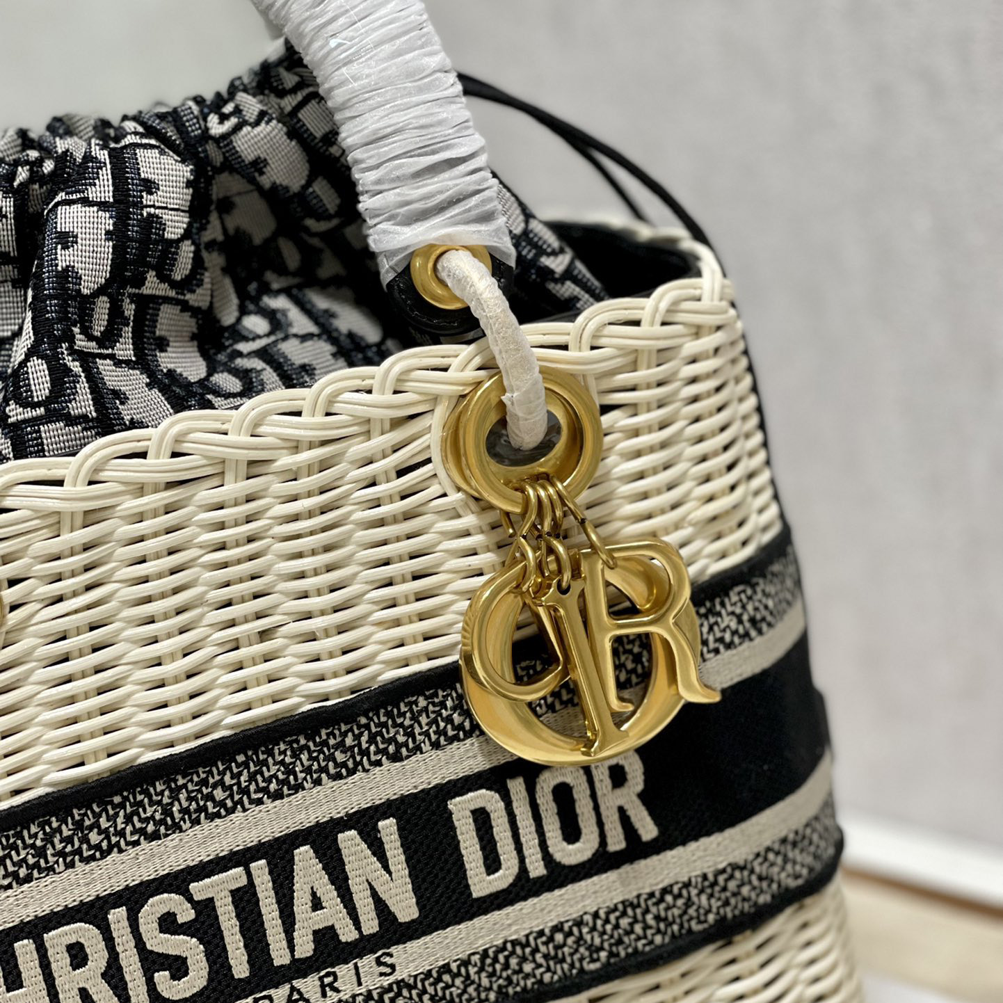 Dior Medium Lady Dior Bag(24-20-11cm) - PerfectKickZ