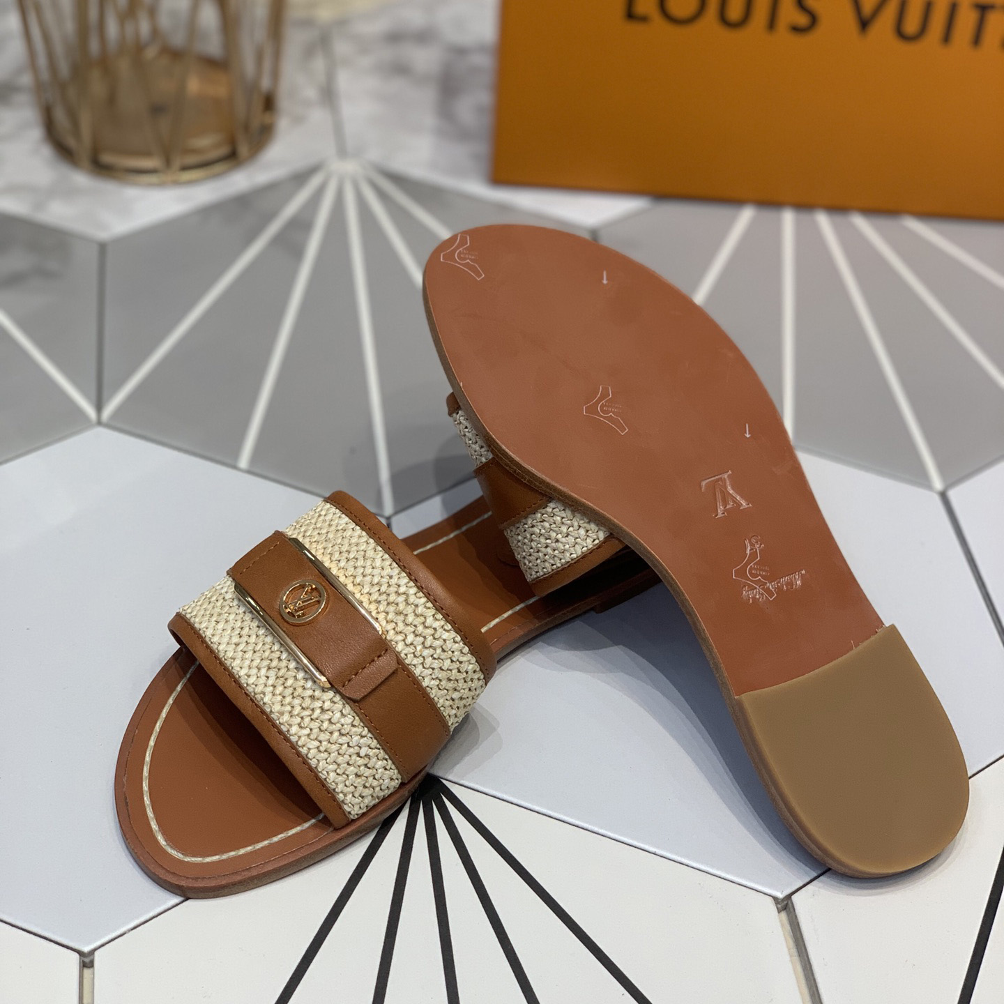 Louis Vuitton Lock It Flat Mule   1AA1A6 - PerfectKickZ