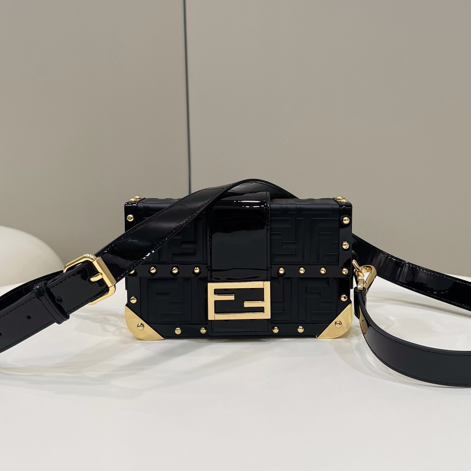 Fendi Baguette Trunk Mini Black Leather Bag(18.5-11.5-5cm) - PerfectKickZ