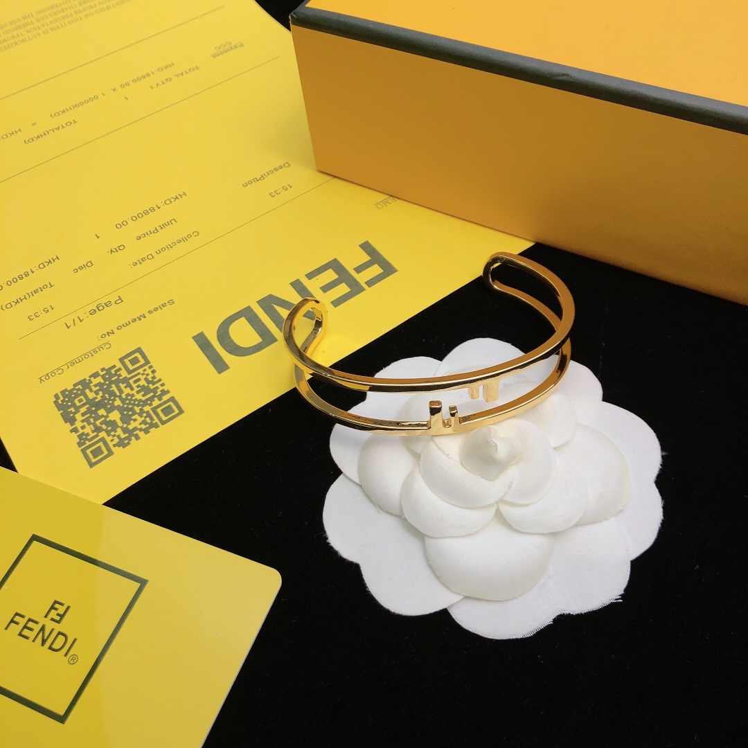 Fendi O’Lock Bracelet - PerfectKickZ