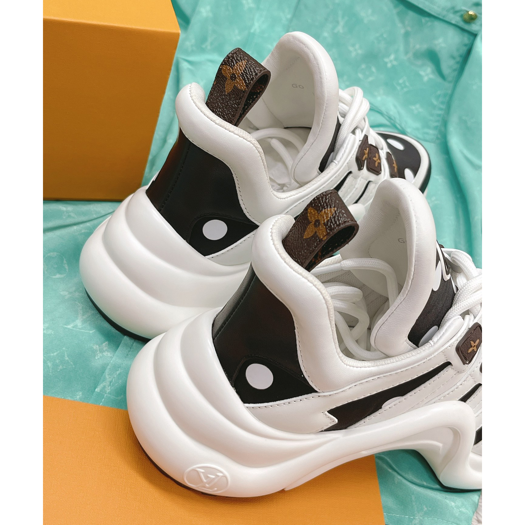 Louis Vuitton LV Archlight Sneaker    - PerfectKickZ