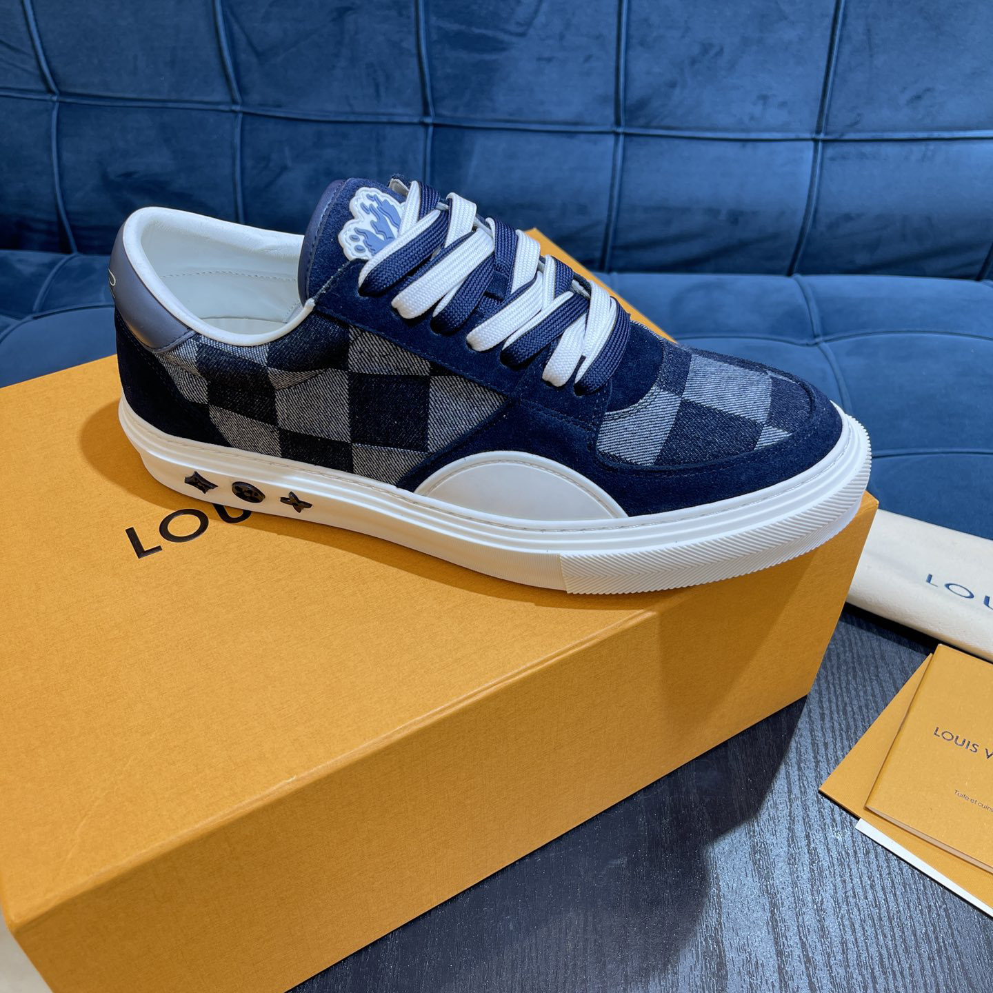 Louis Vuitton LV Ollie Sneaker      - 