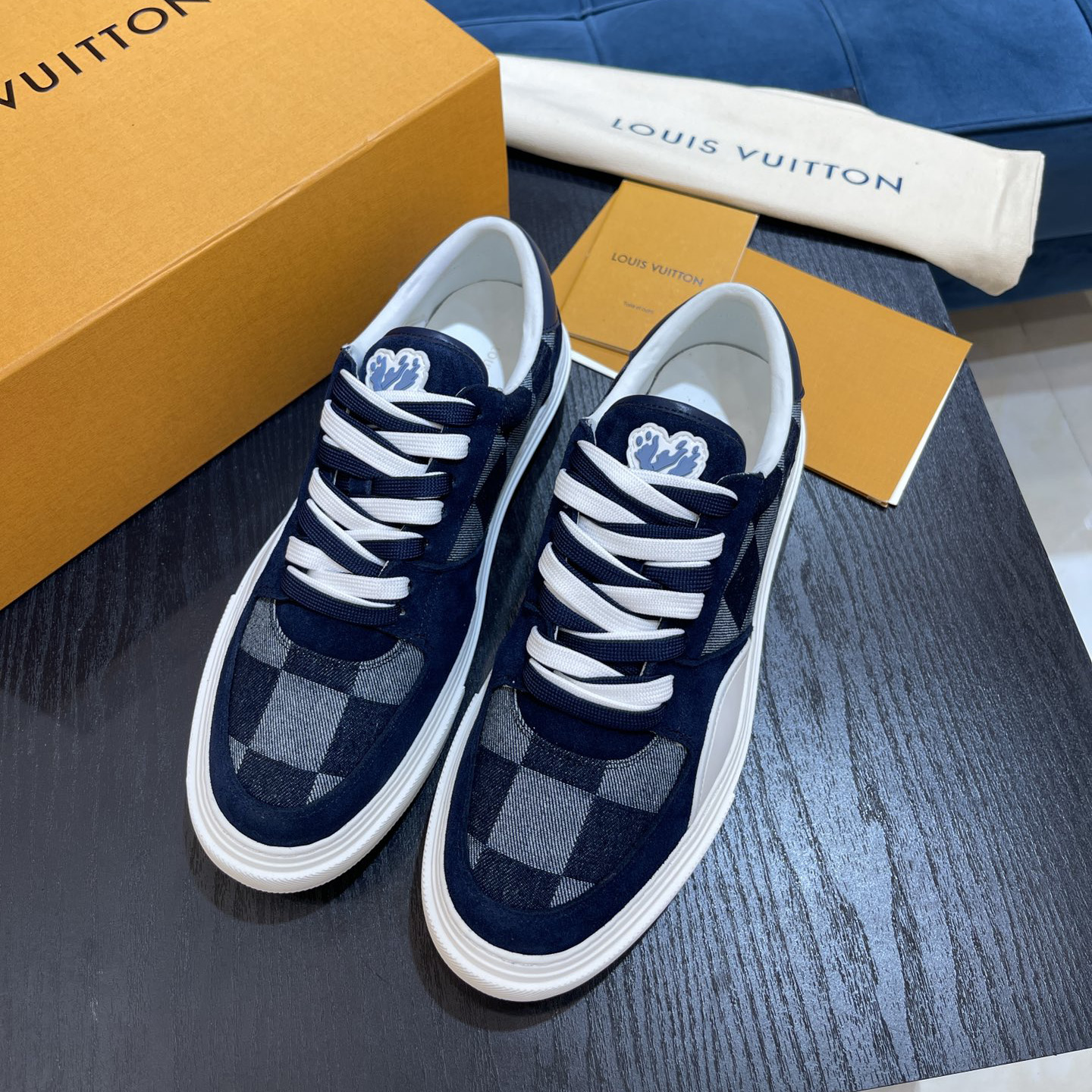 Louis Vuitton LV Ollie Sneaker      - 